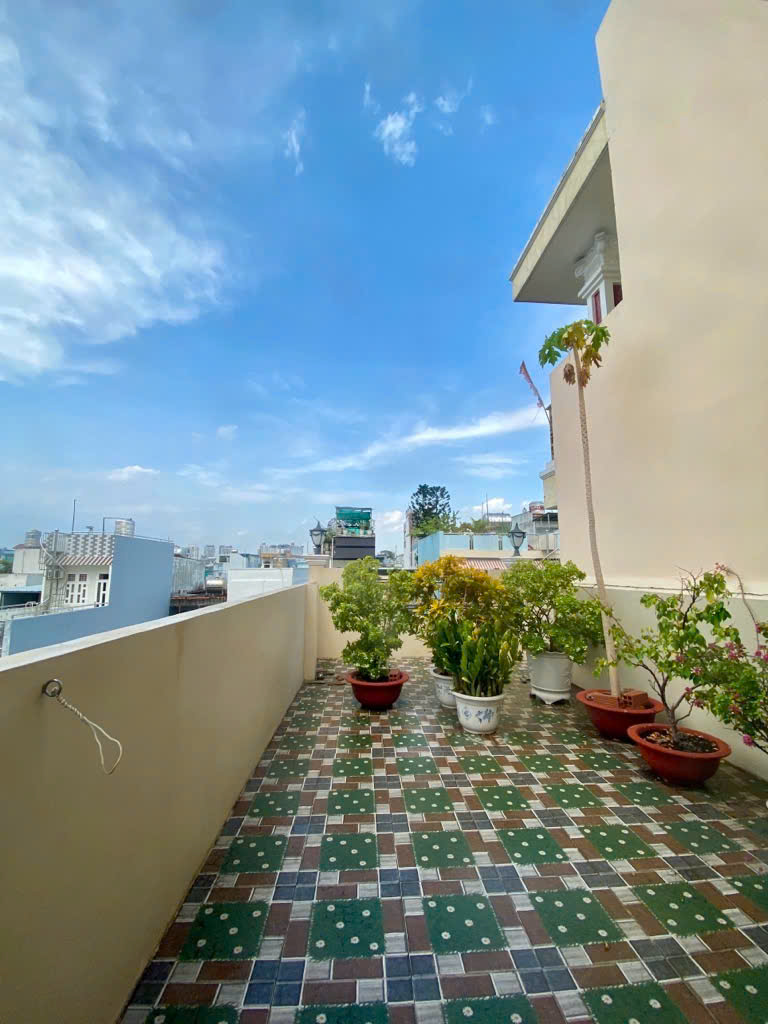 2 MẶT TIỀN HỒNG BÀNG – Q.11 – 4 TẦNG – GIÁ TỐT